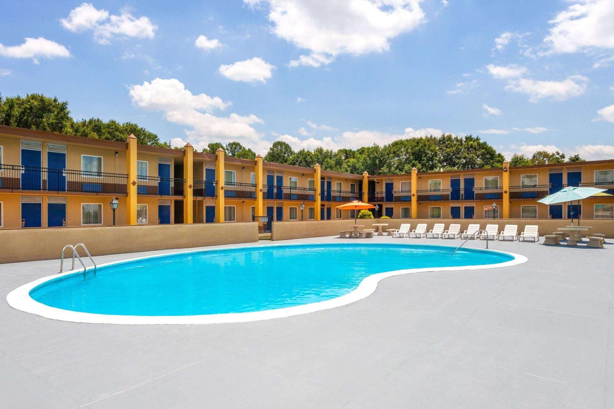 Days Inn By Wyndham Shelby Eksteriør bilde