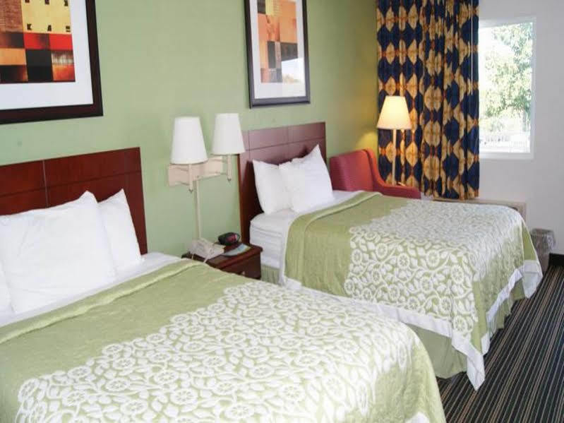Days Inn By Wyndham Shelby Eksteriør bilde